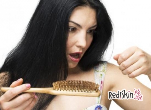 Любой стресс губит волосы