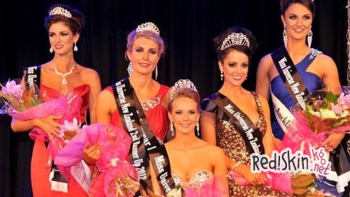 Королев лишили корон