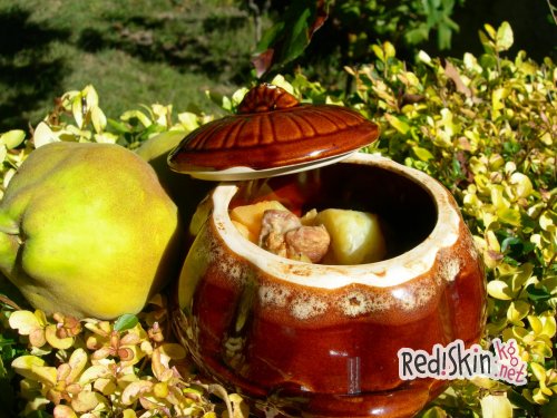 Свинина в горшочке