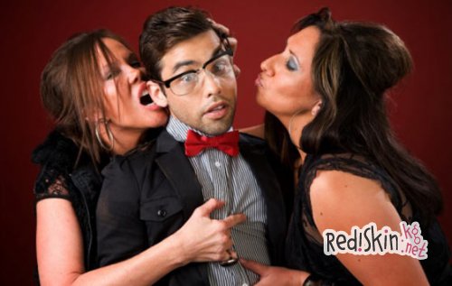 Что делать, если парень стесняется девушек?