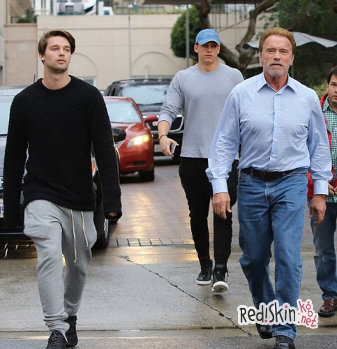 Арнольд Шварценеггер с сыном Патриком в Беверли-Хиллз