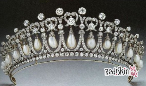 Герцогиня Кембриджская появилась в любимой тиаре принцессы Дианы Lover's Knot