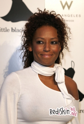 Группа Spice Girls вновь воссоединились ?