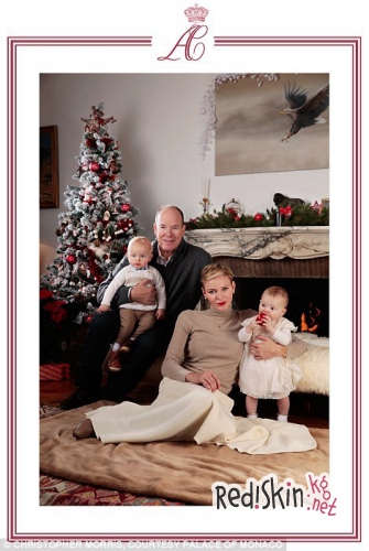 Князь и княгиня Монако выпустили свою первую рождественскую открытку