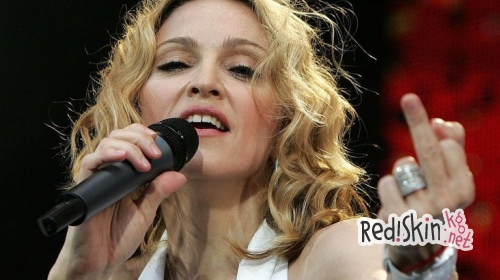 Мадонна подала в суд на экс-супруга Гая Ричи