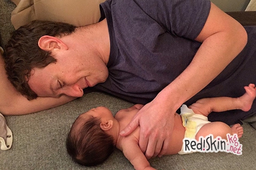 Отцы и дети: Марк Цукерберг опубликовал трогательное фото с дочерью