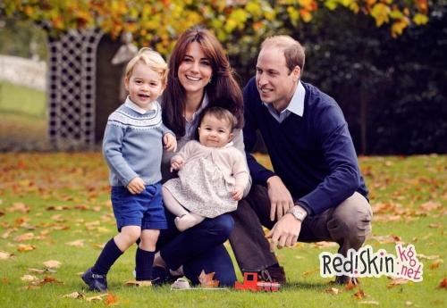 Принц Уильям и герцогиня Кембриджская опубликовали свою первую рождественскую фотографию