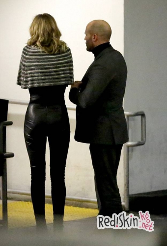 Рози Хантингтон-Уайтли ищет тепла в объятиях Джейсона Стэтхэма