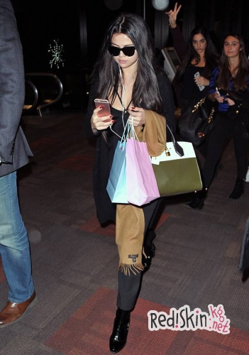 Селена Гомес не собирается делиться подробностями своей личной жизни