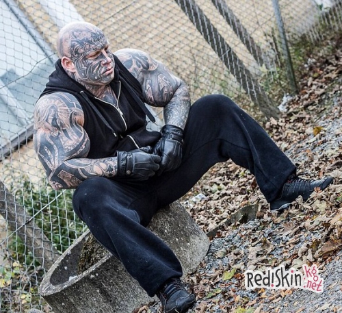 Йенс Далсгаард, датский бодибилдер по прозвищу «Зверь», за два года создал тело своей мечты (видео)