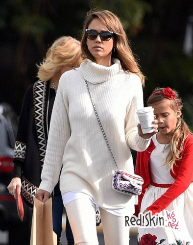 Звездные мамочки: Джессика Альба и Элизабет Херли