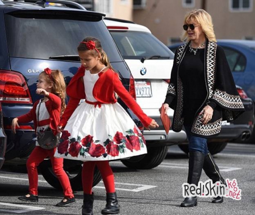 Звездные мамочки: Джессика Альба и Элизабет Херли