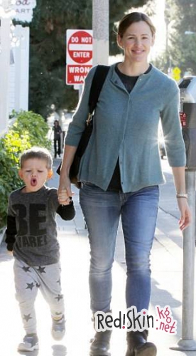 Звездные мамочки: Мелани Гриффит и Дженнифер Гарнер