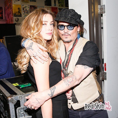 Джонни Депп спел дуэтом с Мэрилином Мэнсоном (видео)