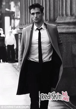 Роберт Паттинсон в новой рекламе Диор