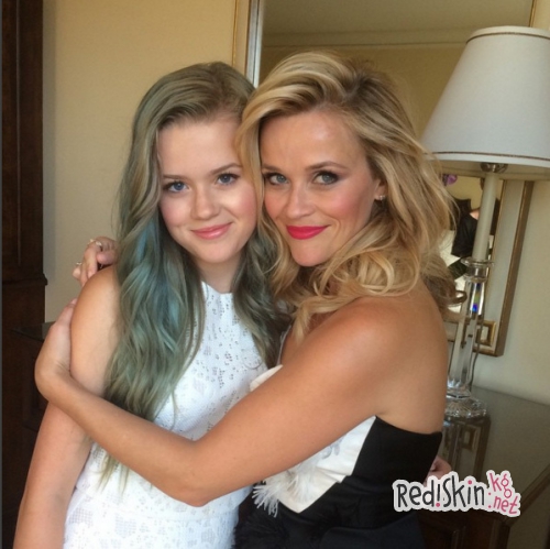 10 знаменитых мам и дочерей похожих друг на друга