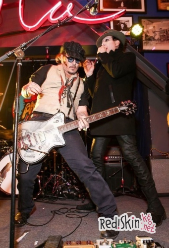 Джонни Депп спел дуэтом с Мэрилином Мэнсоном (видео)