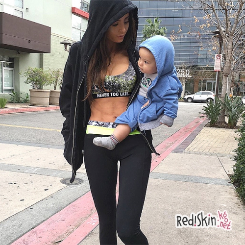 Фитнес-модель, которая за время беременности набрала всего 12 кг, не понимает почему ее критикует общественность