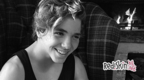 Мадонна поделилась в Instagram снимком с дочерью Лурдес, в то время сын звезды Рокко заблокировал доступ мамы в свои соцсети