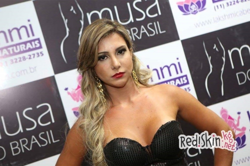 Одержимая своей внешностью 28-летняя модель Ракель Сантос скончалась после обычной косметической процедуры