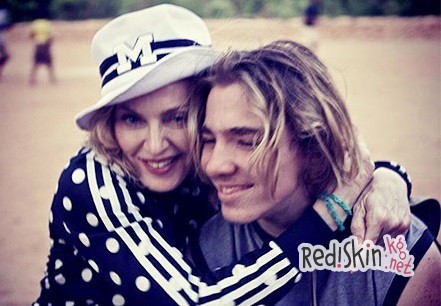 Мадонна считает, что ее бывший муж Гай Ричи промыл мозги их сыну