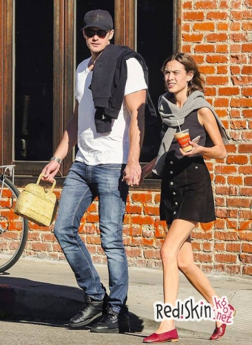 Александр Скарсгард и Алекса Чанг помолвлены?