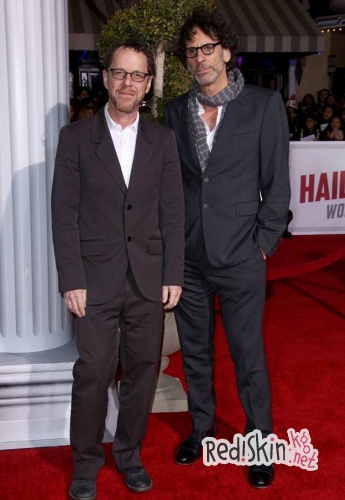 Джордж Клуни , Ченнинг Татум со своими женами на мировой премьере фильма "Да здравствует Цезарь"