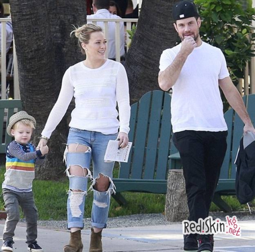 Хилари Дафф официально развелась с мужем