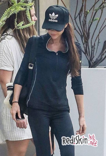 Мама, папа, я - спортивная семья: Бекхэмы всем составом посетили тренажерный зал