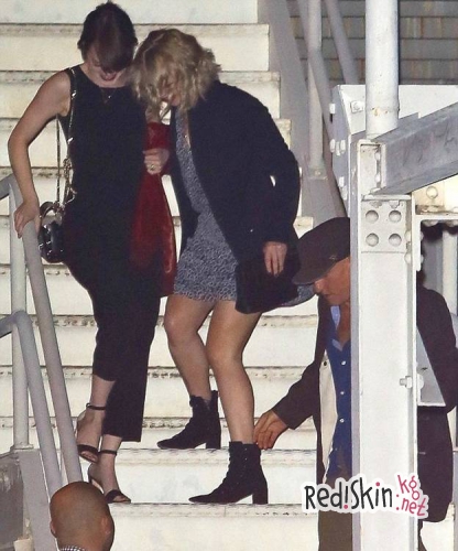 Множество звезд посетило выступление Адель в Голливуде, заставив почувствовать ее себя Джастином Бибером