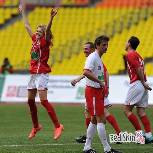 Супермодель Наталья Водянова станет послом Чемпионата мира по футболу