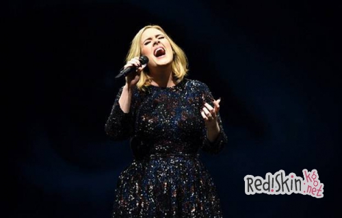 Адель расстроила своих поклонников известием, что в очередной раз собирается взять тайм-аут в своей карьере