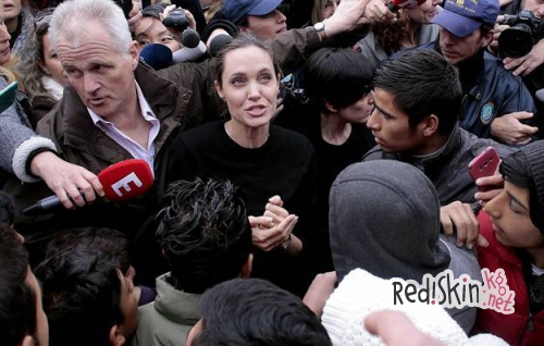 Анджелина Джоли продолжает свою гуманитарную работу в качестве посла ООН