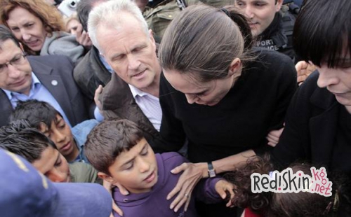 Анджелина Джоли продолжает свою гуманитарную работу в качестве посла ООН