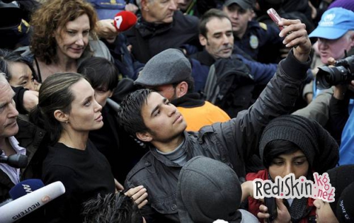 Анджелина Джоли продолжает свою гуманитарную работу в качестве посла ООН