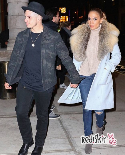 Дженнифер Лопес со своим бойфрендом Каспером Смартом в Нью-Йорке