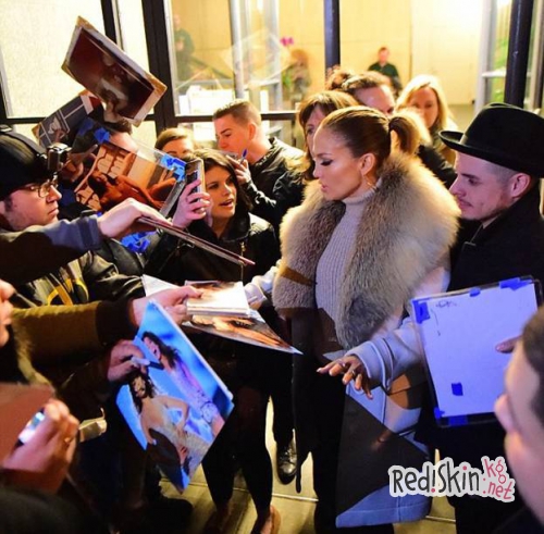 Дженнифер Лопес со своим бойфрендом Каспером Смартом в Нью-Йорке