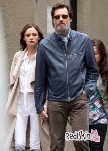 Джим Керри замечен на свидании впервые после смерти его возлюбленной Катрионы Уайт