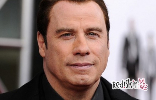 Джон Траволта снова требует массажиста, несмотря на предыдущие обвинения в домогательстве к мужчинам