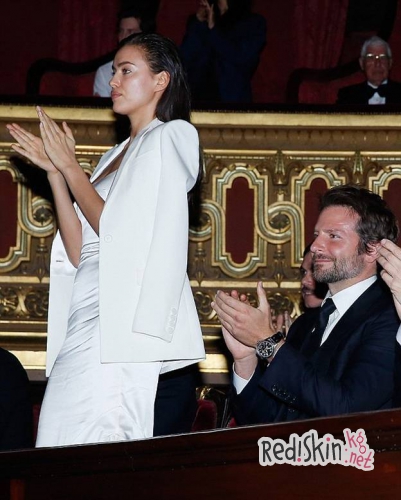 Ирина Шейк и Брэдли Купер вывели свои отношения на более серьезный уровень, став вместе посещать публичные мероприятия