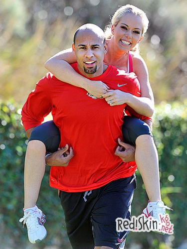 Кендра Уилкинсон рассказала, что позволяет 6-летнему сыну смотреть на её обнаженные фото