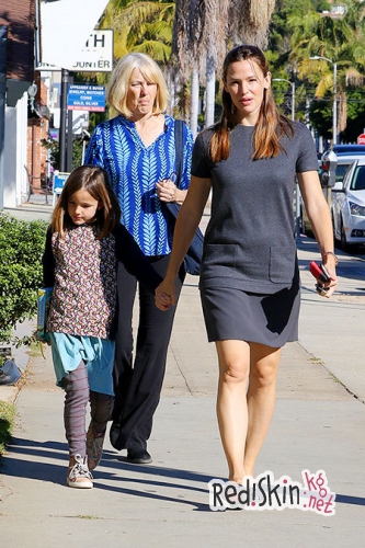 Мама Бена Аффлека опустошена после "предательского интервью" Дженнифер Гарнер