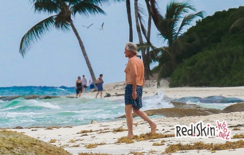 Майкл Дуглас и Кэтрин Зета-Джонс наслаждаются отдыхом в Мексике