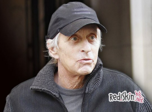 Майкла Дугласа ожидает интенсивный курс химиотерапии