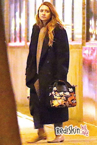 Рабочий день позади: Сестры Мэри-Кейт и Эшли Олсен покидают свой офис