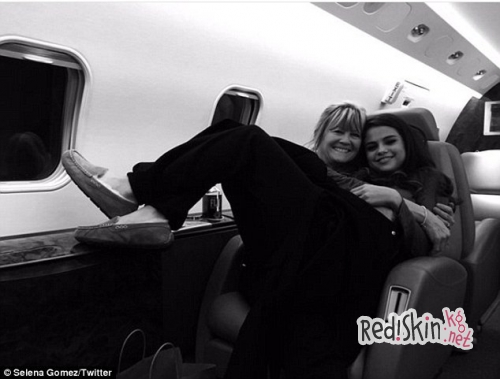 Селена Гомес со своими любимыми бабушкой и дедушкой