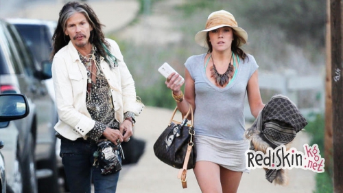 У Стивена Тайлера роман с 28-летней помощницей