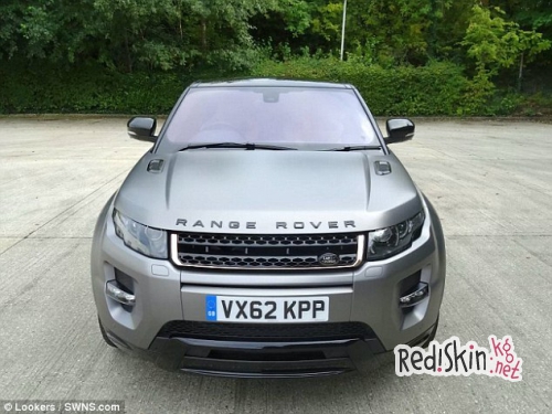 Виктория Бекхэм продает свой Range Rover Evoque, наездив на нем за три года около 2250 км