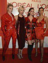 Только красный: звезды на тематической вечеринке L'Oreal