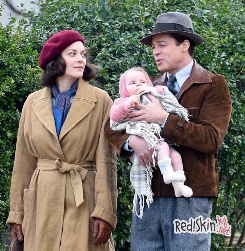 Брэд Питт и Марион Котийяр на съемках драмы "Пять секунд тишины"